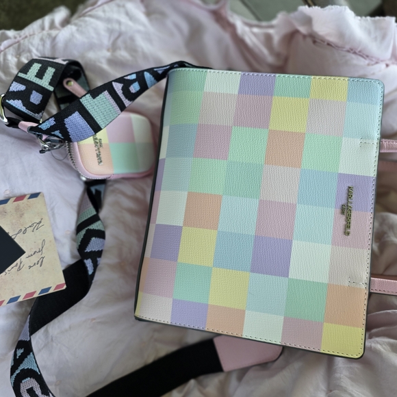 Karl Lagerfeld Sold As Is - Picture 9 of 15